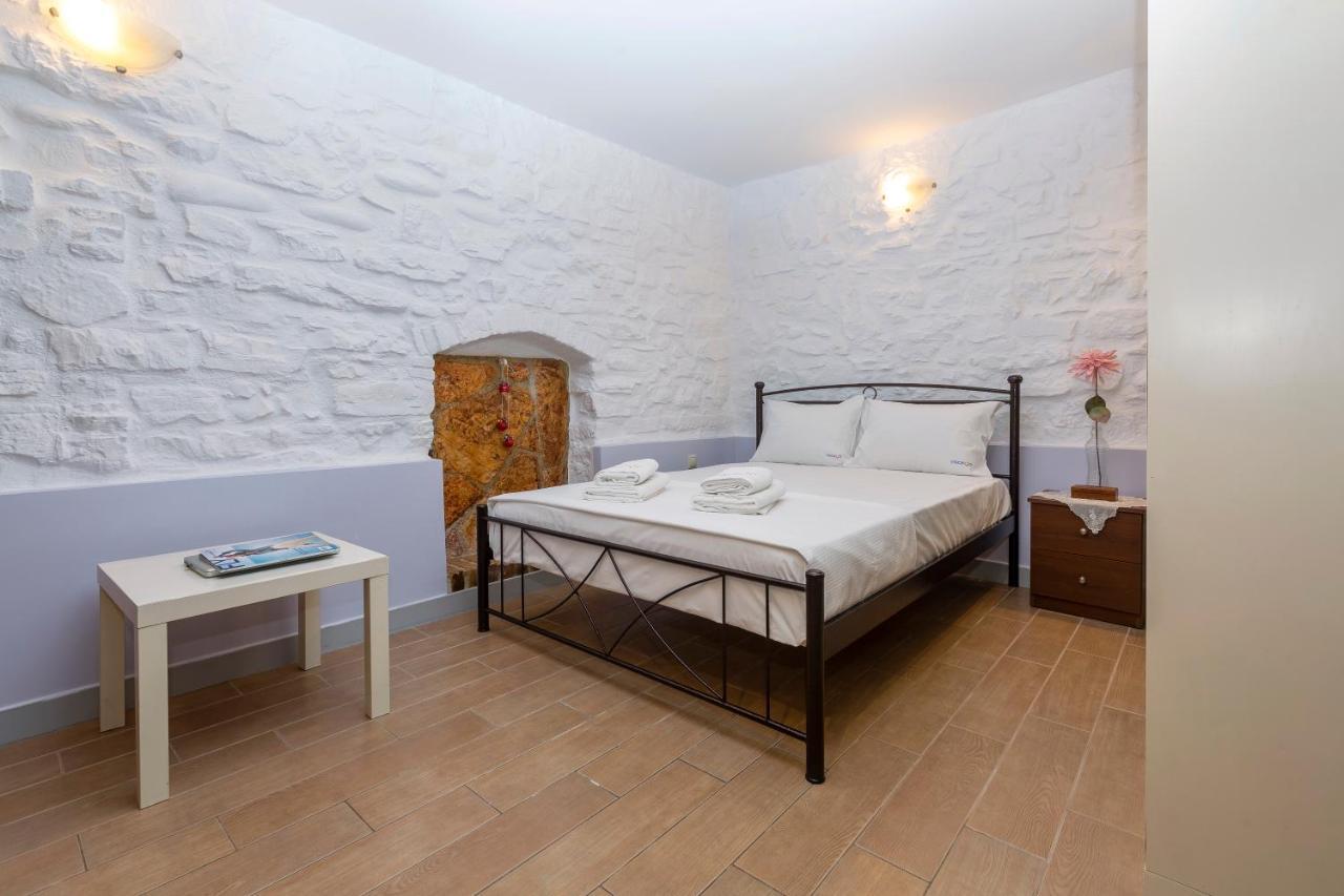 Townhall Studio Corfu  Bagian luar foto